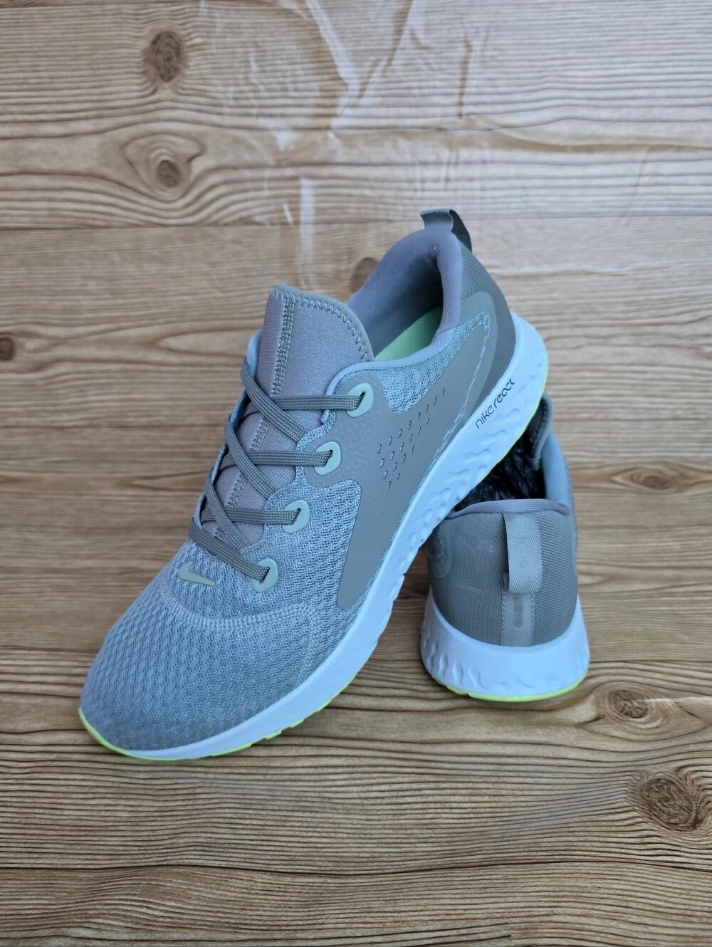 Nike Legend React Running